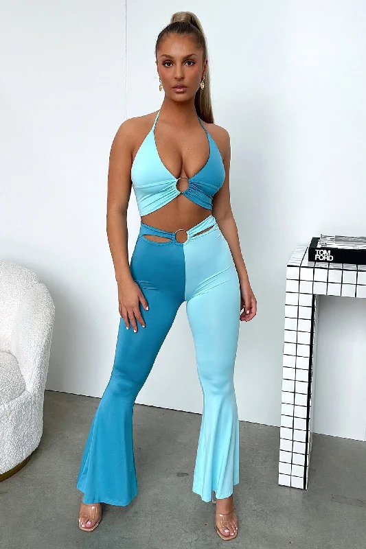 Simple Elegance Ceaser Flare Pants - Blue